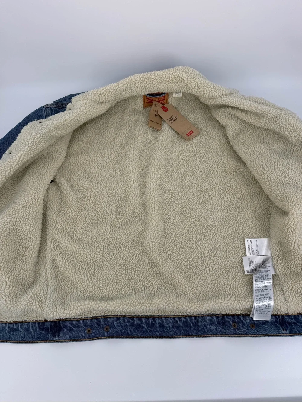 Levi's Baggy Trucker Jacket Sherpa Lined Denim Jean Jacket Men's M NWT